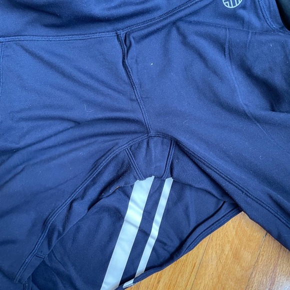 Bundle of 2 Tory Sport High Rise Chevron Weightless Leggings Black & Navy Sz S - Picture 5 of 7